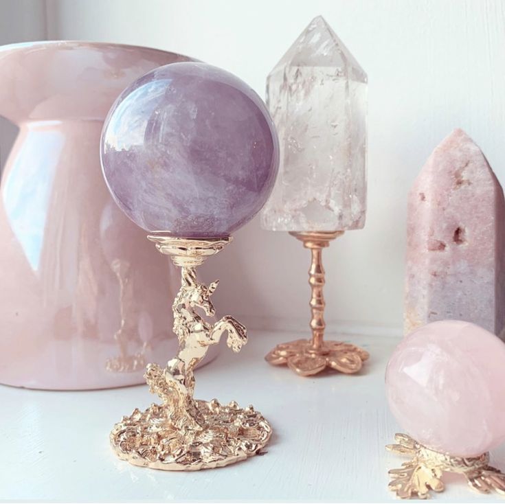 Aesthetics Photography, Crystal Room, Crystal Vibes, Crystal Aesthetic, Watch This Space, Crystal Magic, Witch Aesthetic, Crystal Decor, 판타지 아트