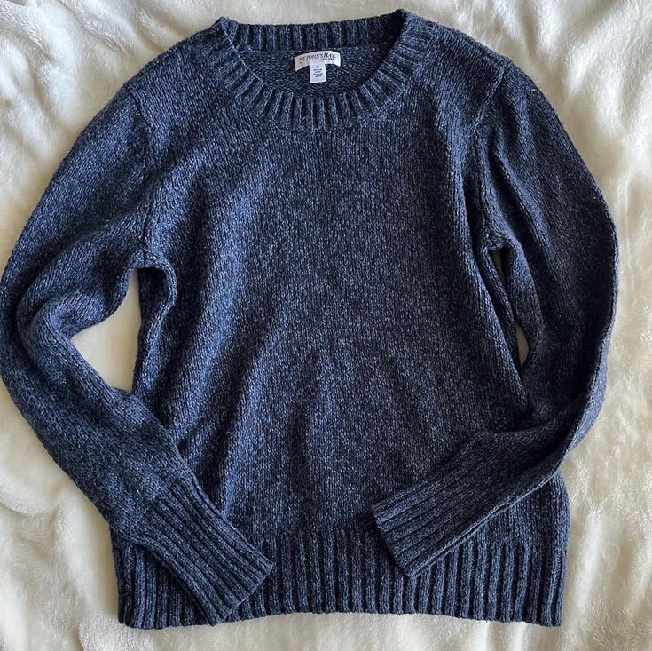 Depop Clothes, Gilmore Girls Fashion, 2000s Clothes, Blue Knit Sweater, Cold Weather Outfits, Sweater Vintage, Blue Outfit, Blue Sweater, Fashion Fits