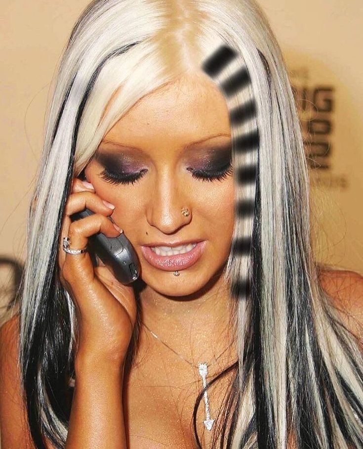 Y2k Black Eyeshadow, 2000s Hair Dye Ideas, Y2k Striped Hair, Spikey Hairstyles Y2k, 2000 Hair Color, Y2k Hair Dye Ideas, Bump It Hairstyles, Trashy 2000s Makeup, Xtina Hair