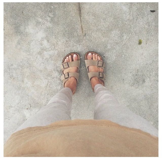 My favorites since I was 16. I think I've had about five pairs in 20+ years. They're the best! Tan Birkenstocks, Sand Tropez, Skandinavian Fashion, Looks Style, Mode Inspiration, Passion For Fashion, Spring Summer Fashion, Birkenstock, Me Too Shoes