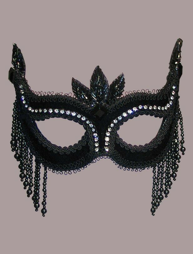 Masquerade Mask Costume, Masquerade Mask Diy, Masquerade Halloween Costumes, Fancy Halloween Costumes, Masquerade Mask Black, Black Masquerade, Ball Mask, Fancy Costumes, Mask Masquerade