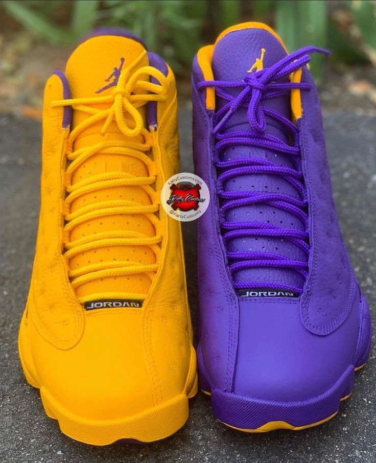 sneaker house on Instagram: “Left or right 💋💫follow @ybnwaves_ @jordan.retro.2345 . . . #jordan #kobebryant #kobe #jordanretro2345 #jordan13 #jordan11 #jumpsuit #nba…” Nike Shoes Photo, Zapatillas Nike Basketball, Andis Clippers, Nike Shoes Women Fashion, Custom Air Jordan, Custom Jordans, Retro 13, Jordan 13 Shoes, Nike Fashion Shoes