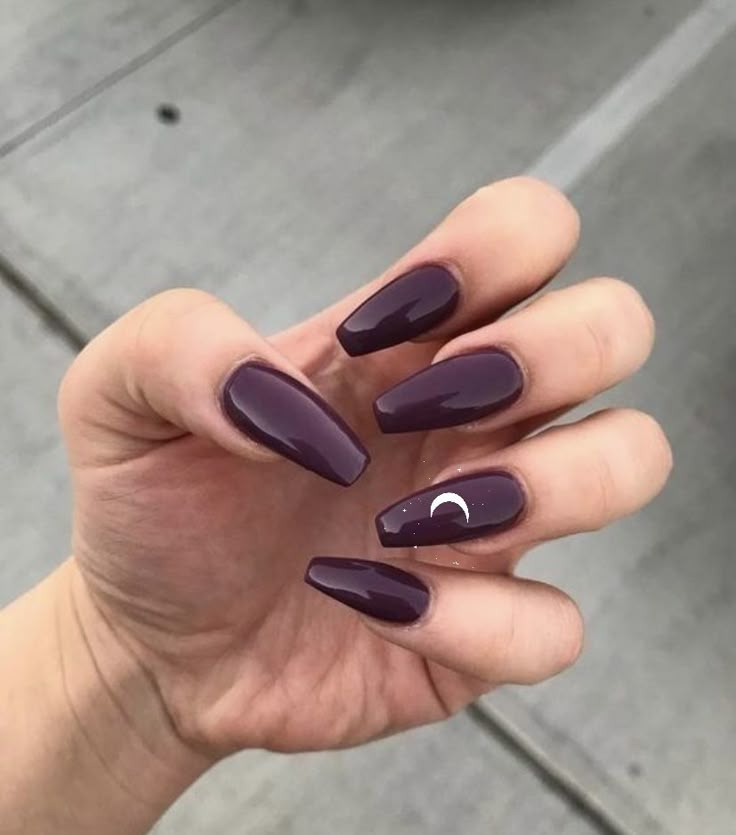 Nail Colors For Winter, Dark Purple Nails, Kylie Nails, Plum Nails, Purple Acrylic Nails, Nail Colors Winter, Fall Acrylic Nails, Purple Nail, Dark Nails