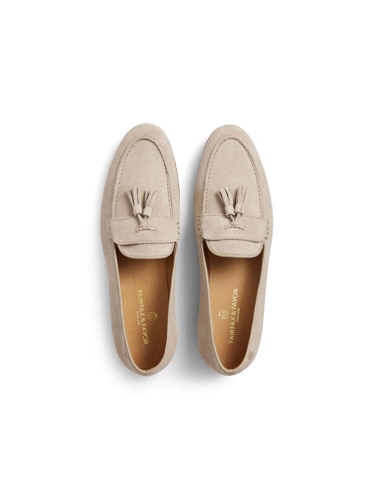 New loafer alert! Just when you thought a Fairfax & Favor loafer couldn’t get any more flattering, along came the La Rochelle with its iconic tassels and feminine almond toe. Our most chic loafer yet, it’s an absolute winner in the workwear department – and it’ll also dress up jeans for a coffee date somewhere smart this season. Crafted from suede with a leather trim: feels a treat with bare feet Tonal stitched tassel: a nod to our iconic boot tassels Padded insole: wherever you are, walk in com Casual Suede-lined Tassel Loafers For Business, Suede Tassel Loafers Slip-on For Work, Suede Slip-on Tassel Loafers For Work, Suede Slip-on Tassel Loafers With Plain Toe, Classic Suede Slip-on Tassel Loafers, Loafers For Women Outfit, Work Travel Bag, Laptop Travel Bag, Deck Shoes