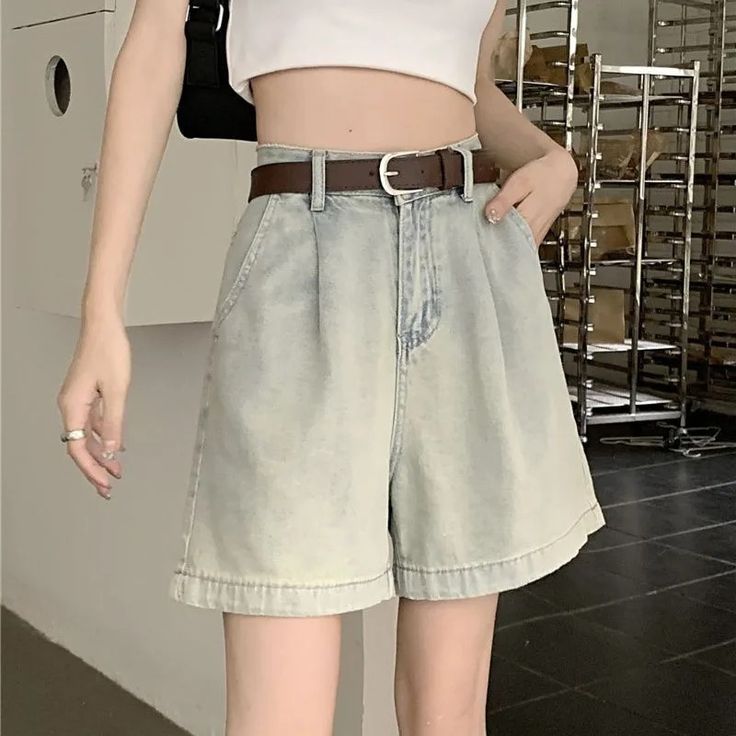 Light Blue High-Waist Vintage Denim Shorts for Women – Queencloth Denim Pants Fashion, High Waist Denim Shorts, Vintage Denim Shorts, Summer Shorts Denim, Y2k Shorts, Korean Fashion Casual, Baggy Y2k, High Waist Denim, Linen Pants Women