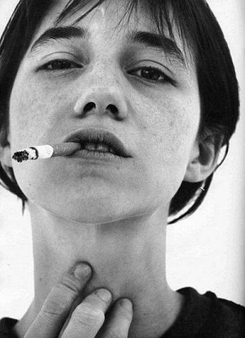 Charlotte Gainsbourg, #blackandwhite #smoking Lars Von Trier, Serge Gainsbourg, Charlotte Gainsbourg, French Actress, Jane Birkin, Foto Art, Jean Baptiste, Black And White Portraits, 인물 사진