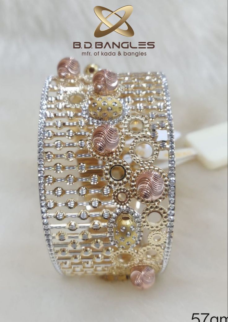 Exclusive cnc broad kada Gold Kada Design For Women, Desi Bridal Makeup, Kada Design, Cnc Bangles, Bridal Aesthetic, Gold Kada, Diamond Necklace Wedding, Colored Diamond Jewelry, Kundan Jewellery Bridal