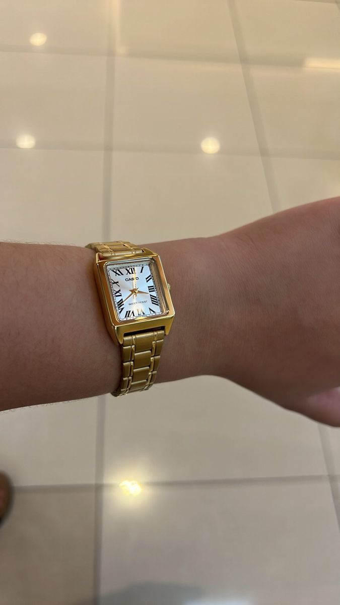 Gold Tank Watch, Casio Watch Gold Women, Casio Cartier Tank, Casio Aesthetic Watch, Women Watch Collection, Gold Casio Watch Woman, Casio Tank Watch, Cartier Tank Watch Woman, Cartier Watch Women