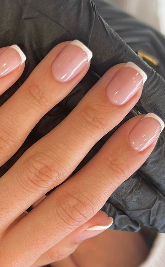 Classic French Nails Short, Soft French Tip Nails Short, French Gel Manicure Short Natural Nails Design, French Tip Squoval, Short Gel French Manicure, Biab French Tip, Squoval French Tip Nails, Pedicure Nail Colors, Round French Nails