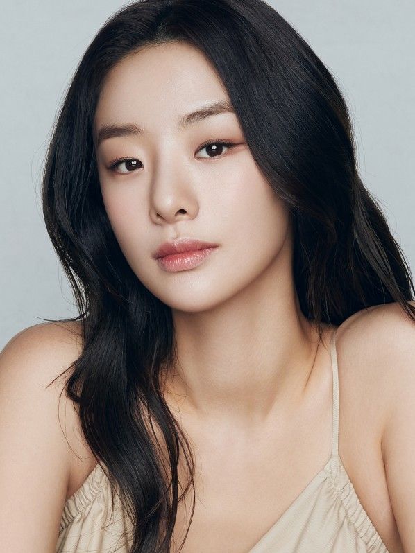 My Secret Hotel, Stephanie Lee, Good Aesthetic, Two Worlds Collide, Seo Ji Hye, Yuna Kim, K Actress, Korea Actor, Bae Suzy