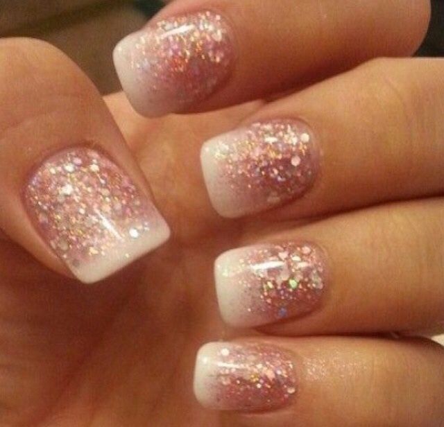 Sparkly French manicure Stars Nails, Short Acrylic Nails Designs, Manicures Designs, Dipped Nails, Make Up Nails, Nails And Makeup, Prom Nails, Up Nails, Glitter Nail Art