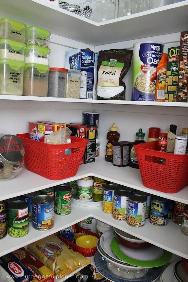 an organized pantry with the words simple corner diy pantry on it's bottom shelf