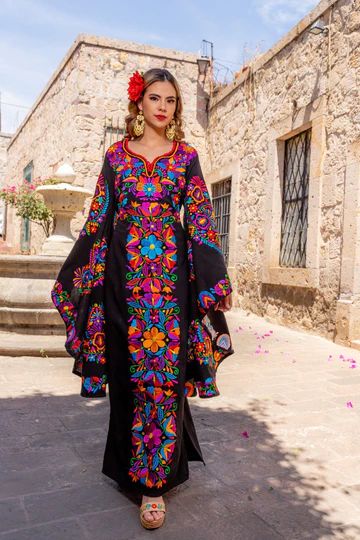 Mexican Traditional Clothing, Traditional Mexican Dress, Paloma Dress, Mexican Embroidered Dress, Embroidered Dresses, Mexican Outfit, Floral Halter Dress, Hijabi Style, Traditional Mexican