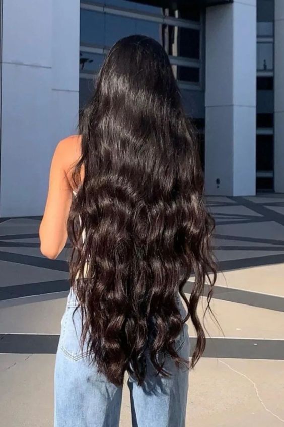 Black Wavy Hair, Long Shiny Hair, Long Healthy Hair, Long Hair Pictures, Really Long Hair, Hair Girls, Long Dark Hair, Long Black Hair, Hairstyles Long