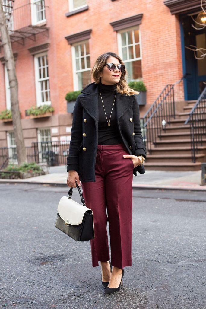 MAROON_5 Burgundy Culottes Outfit, Burgundy Pants Black Top, Maroon Trousers Outfit, Styling Maroon Pants, Wine Pants Outfit Work, Maroon Pants Outfit Casual, Maroon Work Pants Outfit, How To Style Maroon Pants, Burgundy Pants Outfit Winter