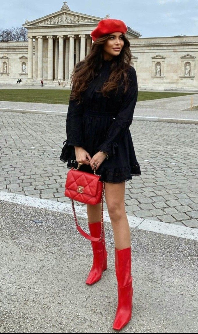 Paris Trip Outfits, Outfit Navidad, Closet Build, Outfit Botas, Classy Fall Outfits, Winter Date Night Outfits, Red Beret, Winter Date Night, Fashion Outfits Casual