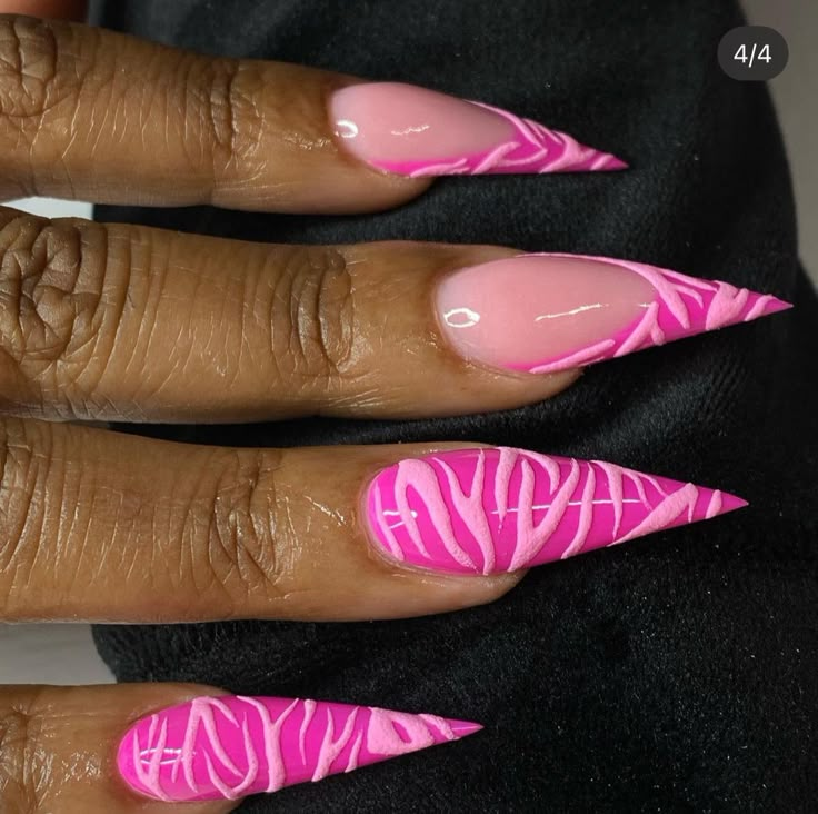 Sharp Pointy Nails, Unique Stiletto Nails, Almond Stiletto Nails Design, Short Almond Nail Designs, Short Pointy Nails, Purple Stiletto Nails, Stilleto Nails Designs, Pointy Nails, Pointed Nails