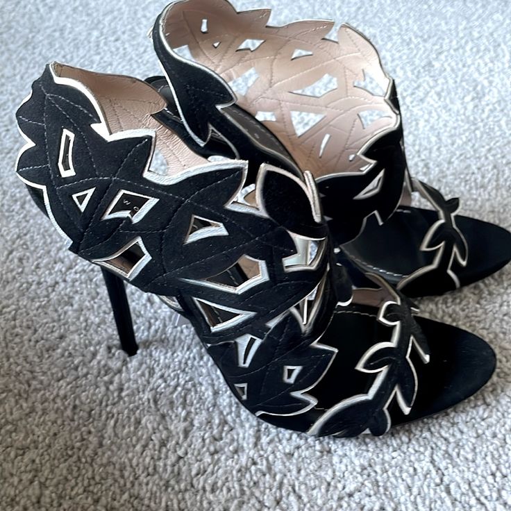 Nwt Zara Suede High Heels. Intricate Laser Cut Black Suede Leaf Pattern Set Against A Silver Leather Background. Slight 1/4 “ Platform. 5” Stiletto Heel. Beautiful Shoe From Smoke Free, Pet Free Home. Zara Heels, Suede High Heels, Peeling Skin, Zara Shoes, Zara Black, Leaf Pattern, Black Suede, Beautiful Shoes, Household Items