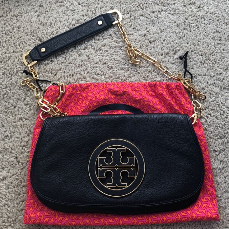 Reposhing This Item I Purchased From @Dal_ia. Loved It, But Ready To Rotate For Something New. Questions? Leave A Comment Below! Tory Burch Espadrilles, Tory Burch Clutch, Tory Burch Kira Chevron, Tory Burch Crossbody Bag, Kira Chevron, Tory Burch Crossbody, Tory Burch Kira, Tory Burch Robinson, Tory Burch Handbags