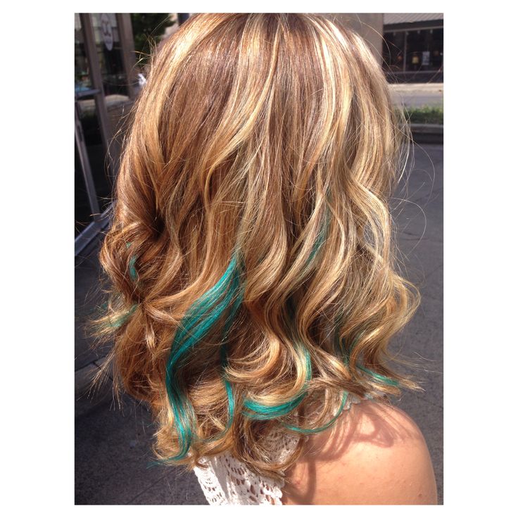 Blonde highlights, medium low lights, and turquoise streak extensions. Blonde Hair With Turquoise Highlights, Teal Peekaboo Highlights, Blue Hair Color Highlights, Blonde Brown Hair Color, Purple Hair Streaks, Purple Blonde Hair, Blue Hairstyles, Indian Hair Color, Turquoise Highlights