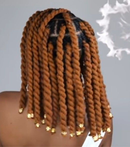 African Wool Hairstyles Black Women, Bobby Wool Braids Hairstyles, Wool Hairstyles African Hair Braids, Yeye Wool Short Braids, Brazilian Wool Box Braids, Jumbo Twist With Brazilian Wool, Big Twist Braids Hairstyles, Yarn Braids Styles, Yarn Twist