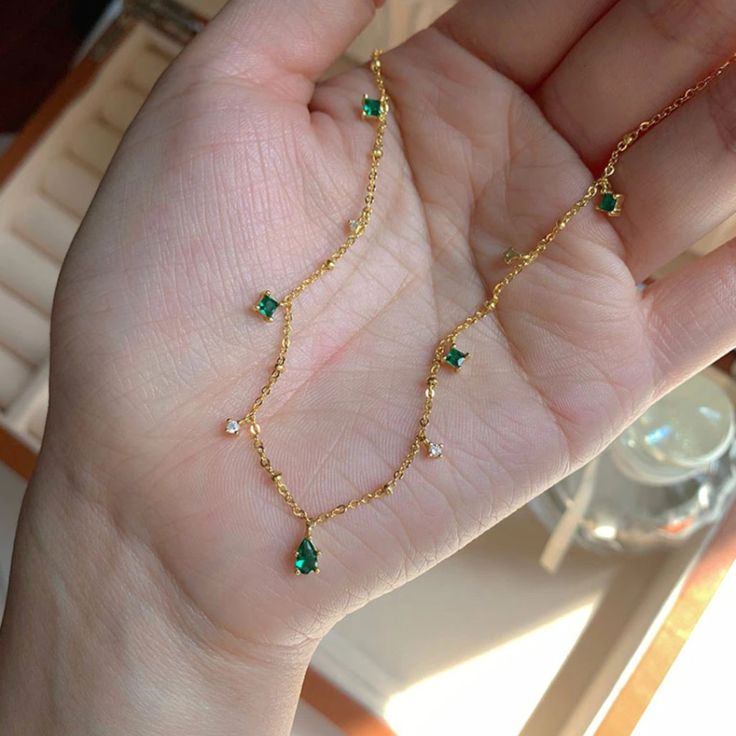 Cheap Green Gemstone Necklace, Crystal Choker Necklace, Luxury Necklace, Classy Jewelry, Jewelry Lookbook, Fancy Jewelry, Girly Jewelry, Design Silver, Dream Jewelry