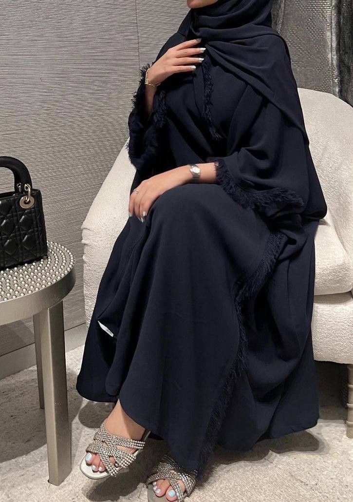 Black Abaya Aesthetic, Abaya Pics, Black Abaya Outfit, Abaya Style Dubai, Abaya Photography, Abaya Fashion Black, Hijabi Dubai, Abaya Designs Dubai, Khaleeji Abaya