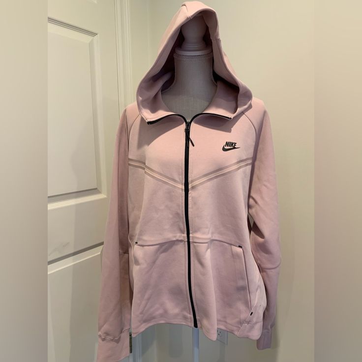 Nike Tech Fleece. Brand New, With Tags. Women’s Size Xxl Tall. Dusty Pink Color. Dusty Pink Color, Tops Nike, Nike Tech Fleece, Nike Tech, Tech Fleece, Grey Nikes, Nike Tops, Dusty Pink, Pink Black