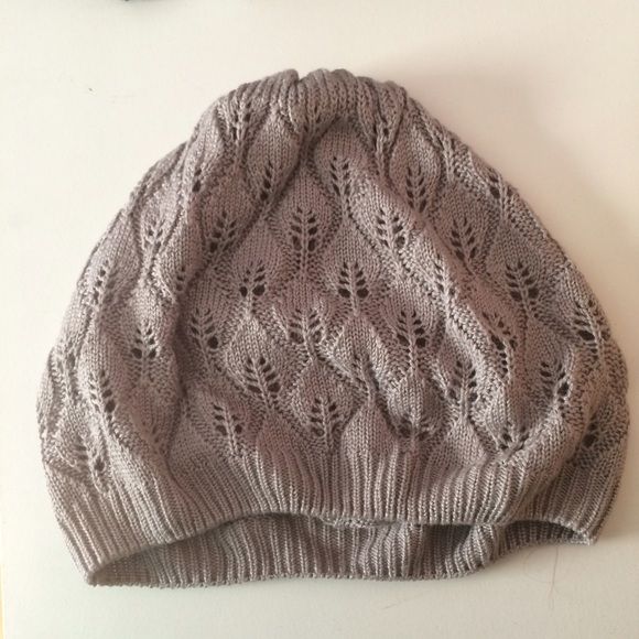 Knit gray hat Light gray fashion hat Accessories Hats Gray Hat, Gray Fashion, Hat Light, Grey Hat, Hat Accessories, Grey Fashion, Hat Fashion, Light Gray, Knitted Hats