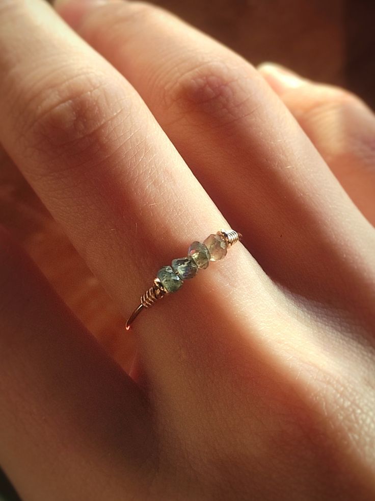 Delicate Wire Wrapped Ring Jewelry, Dainty Hand Wrapped Crystal Promise Ring, Dainty Hand Wrapped Jewelry For Healing, Dainty Hand-wrapped Healing Jewelry, Delicate Wire Wrapped Jewelry, Gemstone Rings Diy, Wire Wrapping Ring, Raw Labradorite, Spiritual Consciousness