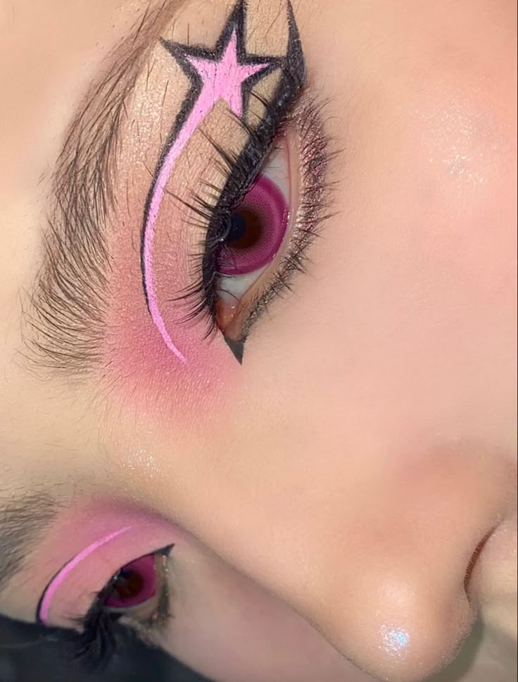 Makeup Looks For Easter, Eye Looks Eyeliner, Interesting Eyeliner Looks, Alphabet Makeup, Design Eyeliner, Pink Makeup Eyeliner, Pink Theme Makeup, Line Makeup Art, Sxf Makeup