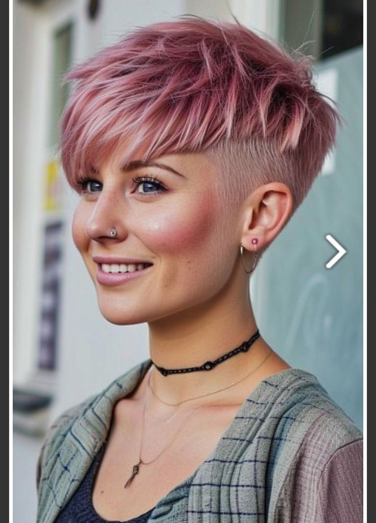 Strawberry Blonde Pixie Haircut, Rose Gold Pixie Hair, Pixie Pink Hair, Pastel Pixie Hair, Pink Pixie Cut, Face Shape Hair, Pink Pixie, Pixie Haircut Ideas, Classic Pixie