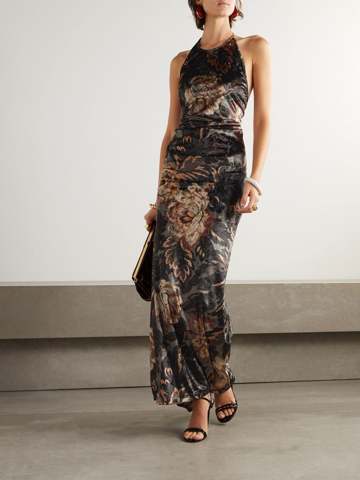 Etro's maxi dress is cut in a slinky, halterneck shape that echoes vintage styles. It's made from plush velvet printed with an intricate floral motif that speaks to the brand's bohemian spirit. Wear yours with platform heels and a stack of bracelets. Velvet Gown, Maxi Dresses Casual, Clothes Collection, Elegant Outfit, Black Maxi Dress, Net A Porter, Women Collection, Nice Dresses, Evening Dresses