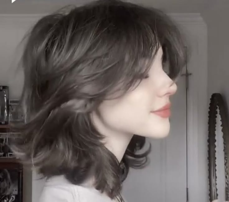 Hairstyle Wolf Cut, Grunge Haircut, Wolf Cuts, Short Grunge Hair, Short Hair Tomboy, 일본 패션, Hair References, Hair Inspiration Short, Haircut Inspo