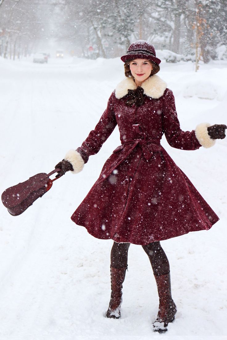 Vintage Winter Fashion, Cottagecore Fashion, Retro Pin Up, Vintage Winter, 1940s Fashion, Moda Vintage, Fashion Winter, Vintage Coat, Look Vintage