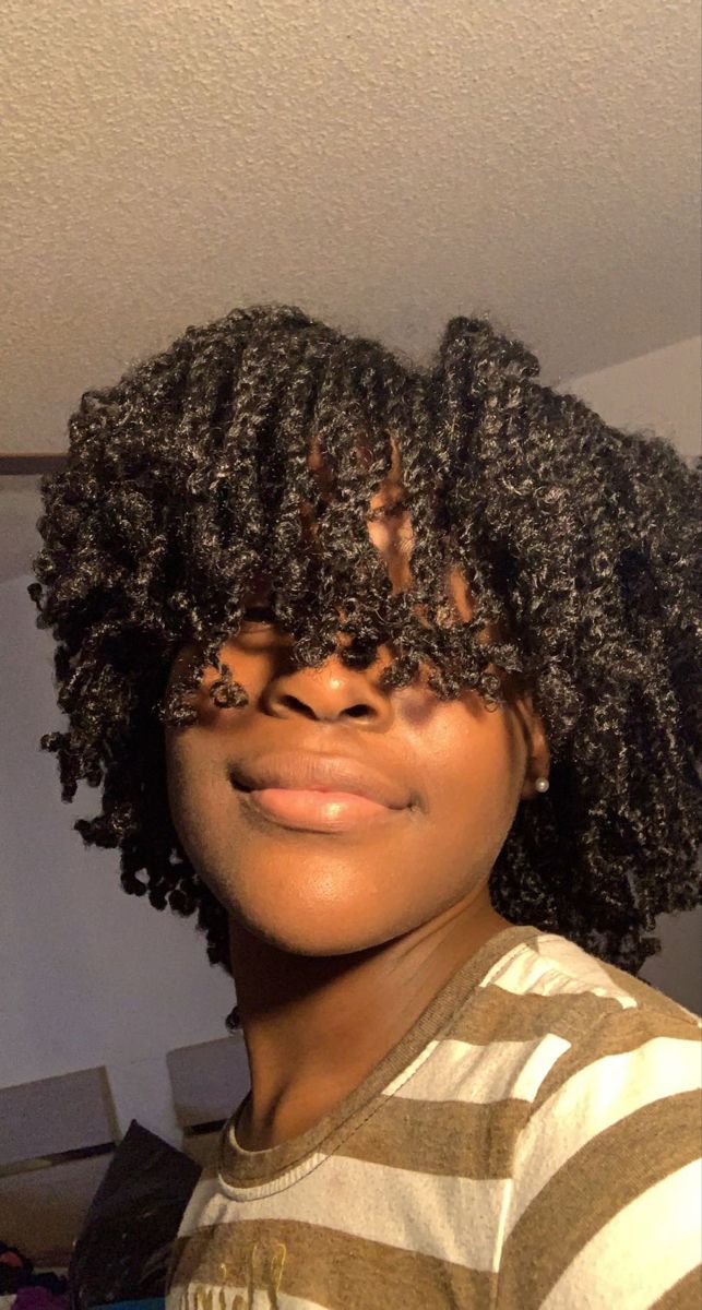 Mini Twist Bangs, Twist Bangs, Mini Twist With Bangs, Twist With Bangs, Mini Twist Styles Short, Mini Twists With Bangs, Twists With Bangs, Short Mini Twists, Afro Hair Twists