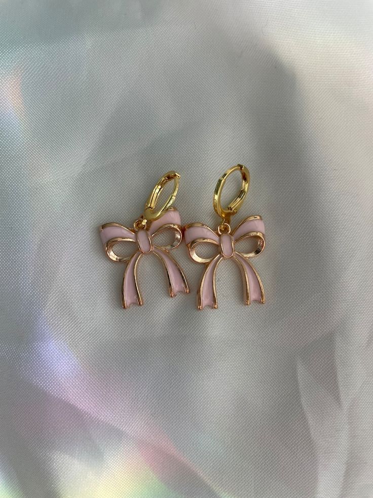 This Hoop Earrings item by BronzeButterflyCo has 1039 favorites from Etsy shoppers. Ships from Alpharetta, GA. Listed on Sep 27, 2024 Preppy Jewelry, Pink Bows, Jewelry Accessories Ideas, Girly Accessories, Coquette Bow, Jewelry Essentials, Jewelry Lookbook, Bow Earrings, Fancy Jewelry