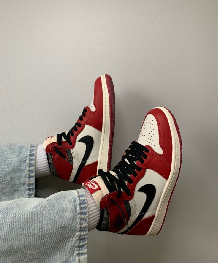 Chicago Nike Jordans, Air Jordan 1 Retro High Og Chicago, Nike Air Jordan 1 Retro High Og Chicago, Jordans Chicago Shoes, Chicago Red Jordans, Chicago Ones Jordan Outfit, Nike Lost And Found Outfit, Nike Jordan 1 Chicago, Jordan 1 Chicago Outfit Woman