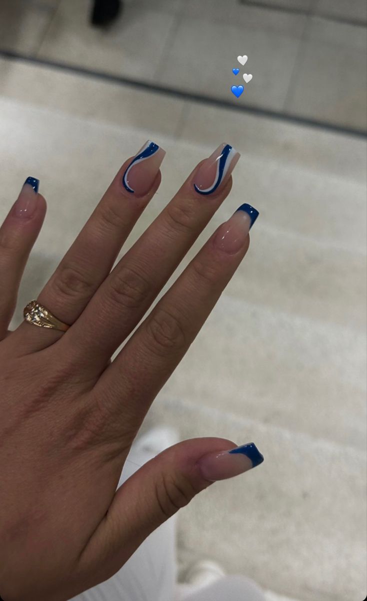 Navy Tip Acrylic Nails, Royal Blue Nails Designs Short Gel, Navy Blue Acrylics Prom, Nails In Blue Colors, Coffin Blue Nails Designs, Coffin Navy Nails, Nail Ideas For Blue Prom Dress, Summer Blue Nail Ideas, Classy Navy Nails