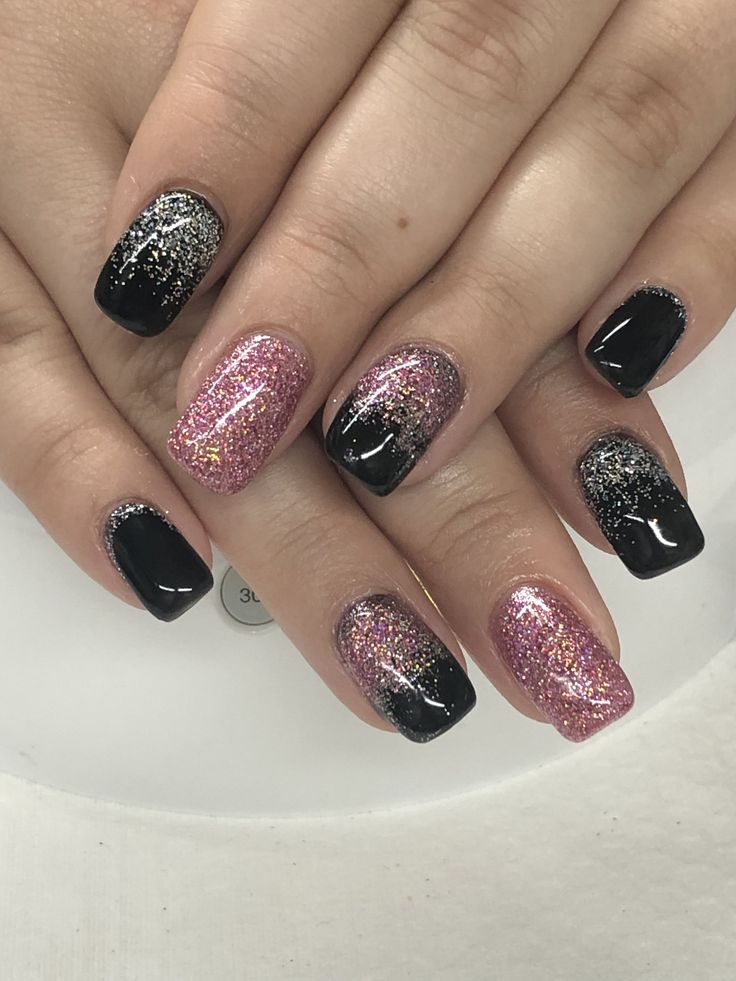 Pink And Black Gel Nails Ideas, Black And Pink Nails Ideas Glitter, Valentines Nails Black And Pink, Black Pink Silver Nails, Black Pink And Silver Nails, Black Pink Ombre Nails, Black Dip Nail Designs, Pink And Black Acrylic Nails Designs, Valentines Ombre Nails