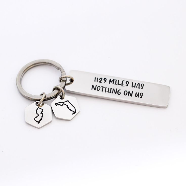 Personalized state keychain gift for long distance friends or relationship Christmas Gifts For Long Distance Bf, Long Distance Boyfriend Gifts, Long Distance Gifts For Him, Long Distance Bestie, Long Distance Keychain, Long Distance Girlfriend Gifts, Long Distance Bracelets, Long Distance Best Friend, Long Distance Relationship Gift