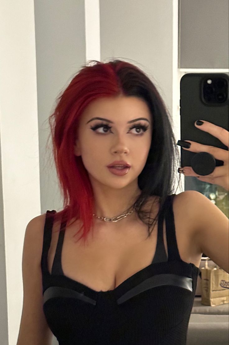 Half And Half Hair Color Black And Red, Red Hair Ideas Black Hair, Half Half Color Hair, Red Blonde Split Hair, Half Red And Half Black Hair, Cool Split Dye Hair, Half Head Dyed Hair, Spilt Dye Hair Ideas Short Hair, Colored Hair Half And Half