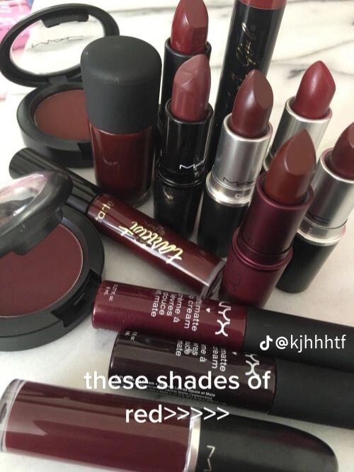 Bourgeoisie Aesthetic, Dark Lipstick Looks, Red Coquette, Make Up Inspo, Food Snacks, Dark Feminine Aesthetic, Red Aesthetic, Pretty Makeup, Cute Makeup