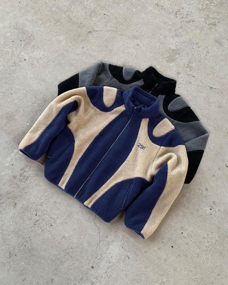 ✦ The Night Lab Fleece from NL25h via @nl25h https://25-h.com/ Fleece Jacket Outfit Men, Clothes Upcycling, Fleece Men, Jersey Designs, Hoodie Jacket Men, Man Outfit, Hoodie Ideas, Vintage Hip Hop, Concept Clothing