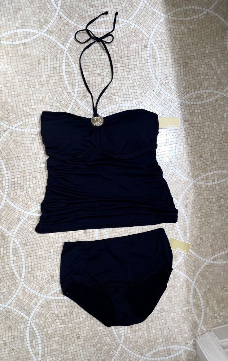 Non Revealing Swimming Suits, Tankini Set Swimwear, Swimsuits 2000s, Chic One Piece Swimsuit, Swimdress Cute, 2000s Bathing Suits, Pretty Swimming Suits, Grunge Swimsuit, 2000s Swimsuit