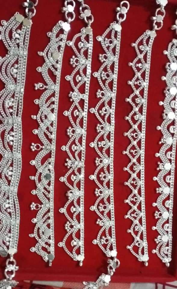 Silver Patilu, Payal Design, Payal Designs Silver, Silver Anklets Designs, Silver Payal, Indian Bride Makeup, Cotton Shirts Women, Anklet Designs, Sleeves Women