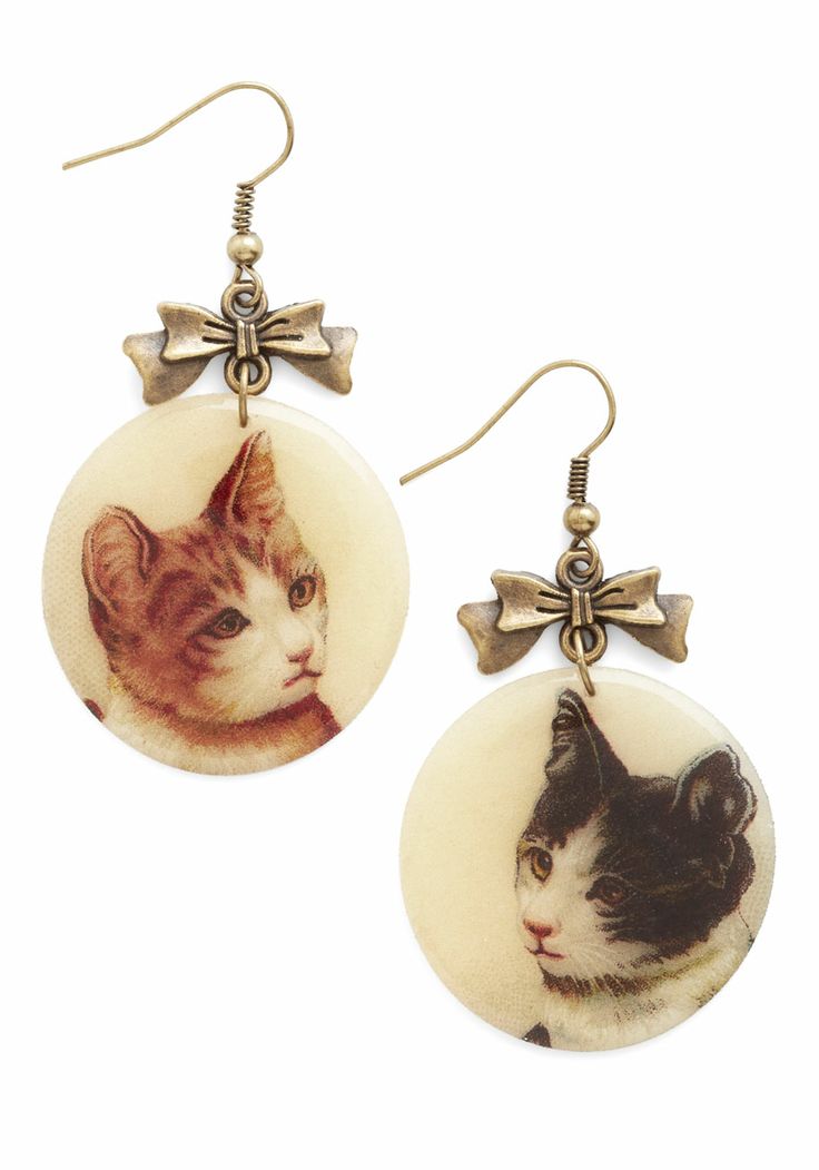 Earrings - Picture Purr-fect Earrings Indie Clothes, Pictures Of Cats, Bow Jewelry, Funky Jewelry, Cat Earrings, Cool Stuff, Cat Theme, Dream Jewelry, Jewelry Inspo