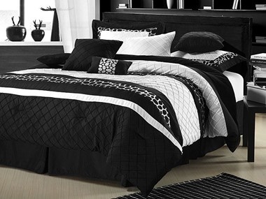 black and white bedding in a modern bedroom