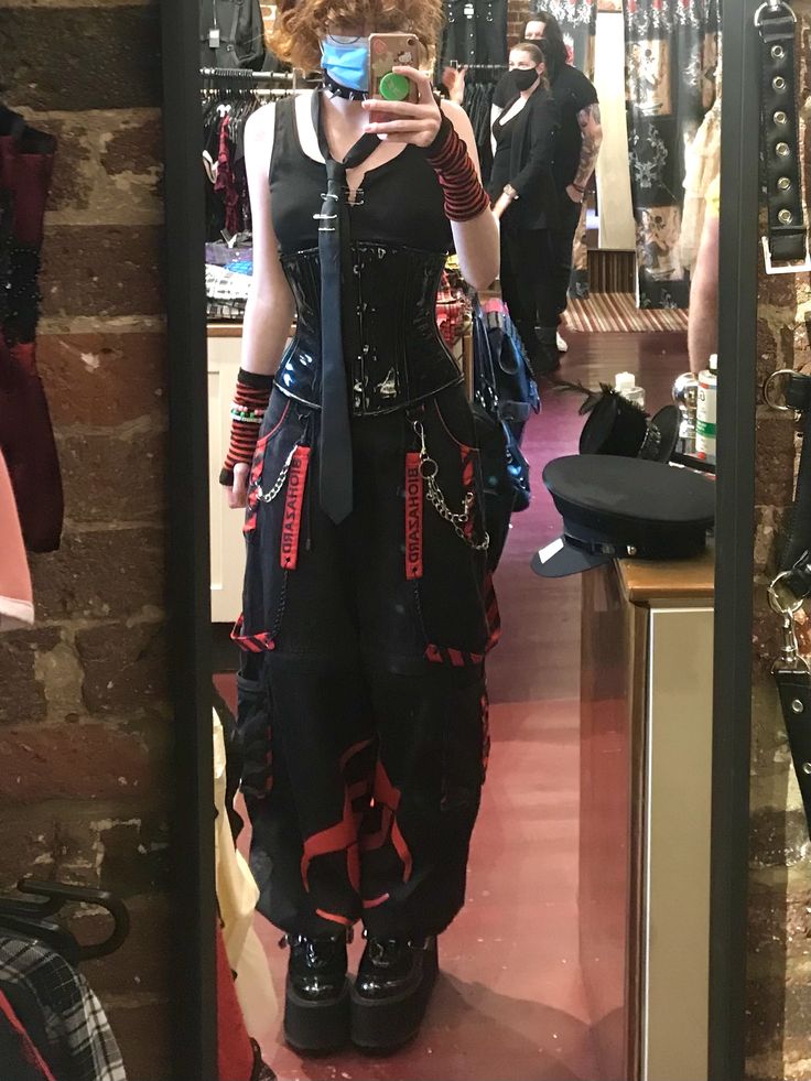 Corset Punk Outfit, Corset Emo Outfit, Emo Pants Outfit, Tripp Pants Red, Tripp Pants Aesthetic, Tripp Pants Outfit Aesthetic, Punk Red Outfit, Emo Punk Outfits 2000s, Extreme Goth Outfits