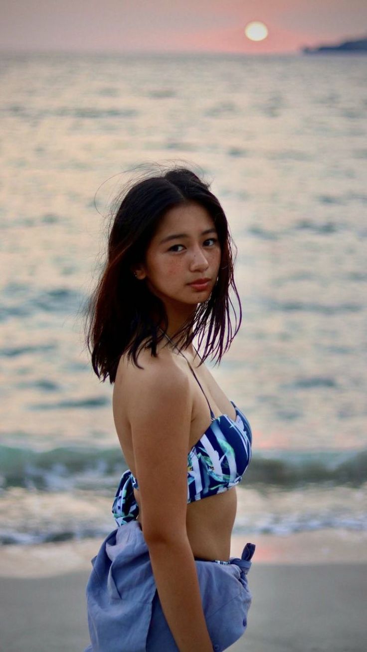 sea | beach | ocean | blue | fractured Kaori Oinuma, Sea Beach, Ocean Blue, Blue Ocean, Drawing Ideas, Asian Beauty, Kpop Girls, My Love, Actresses